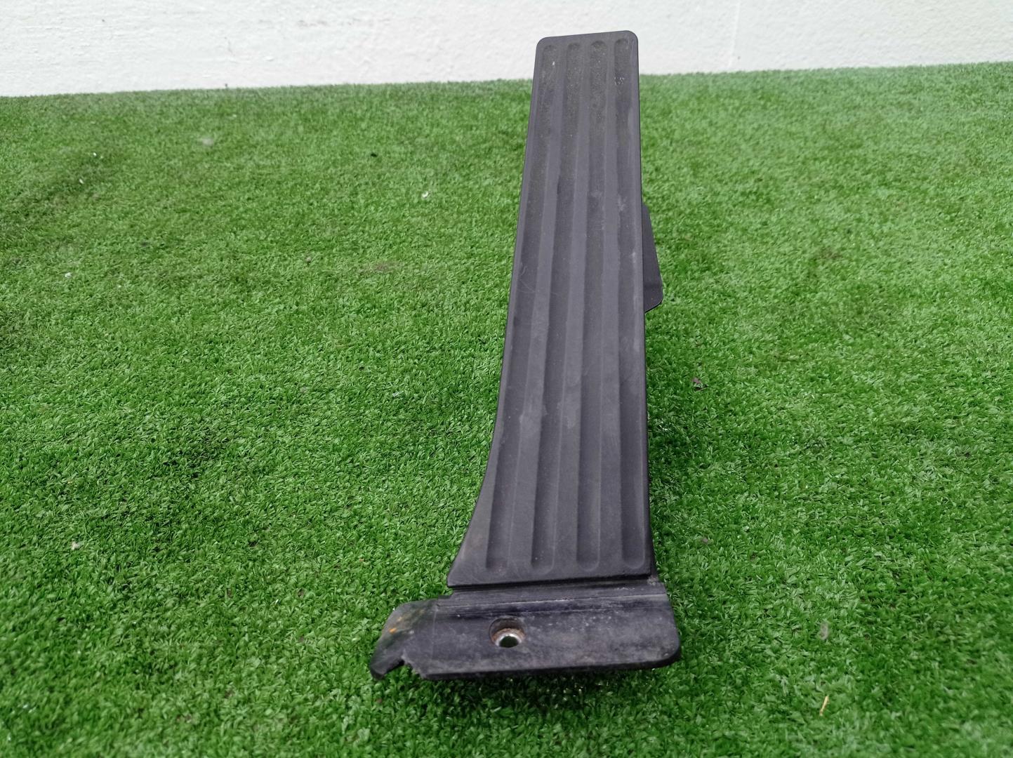 Педаль газа