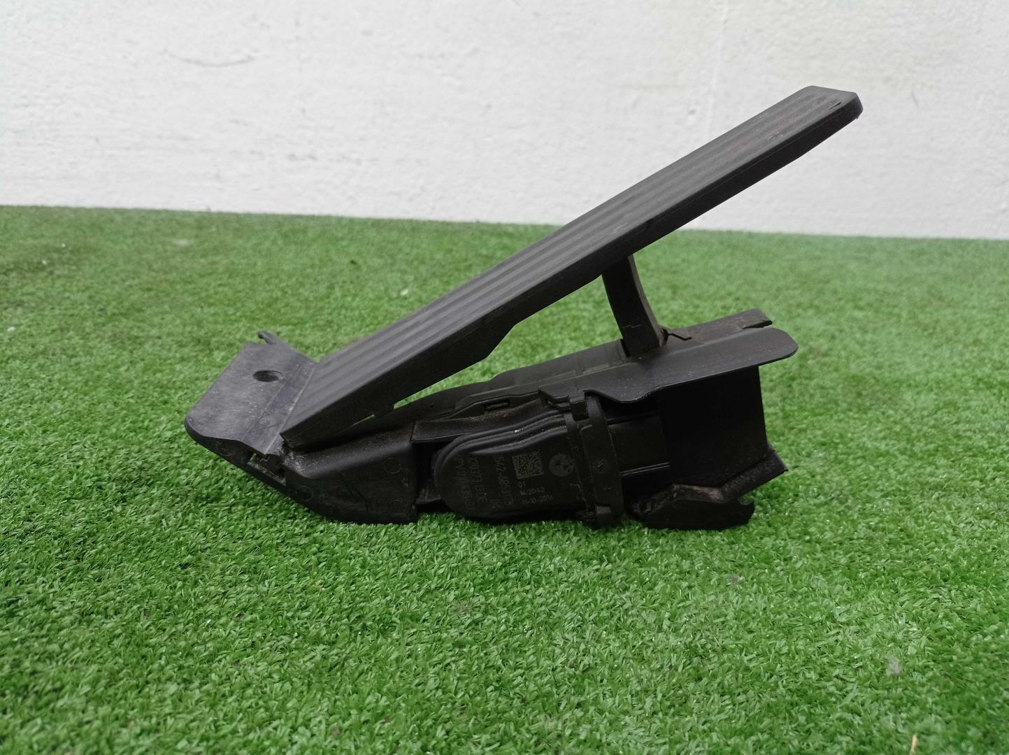 Педаль газа