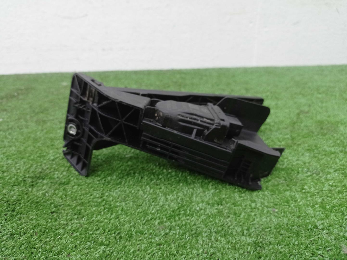 Педаль газа