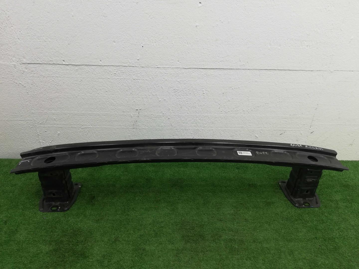 Усилитель заднего бампера