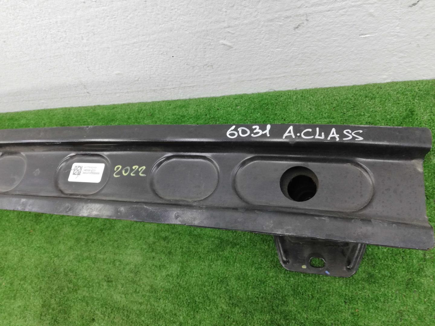 Усилитель заднего бампера