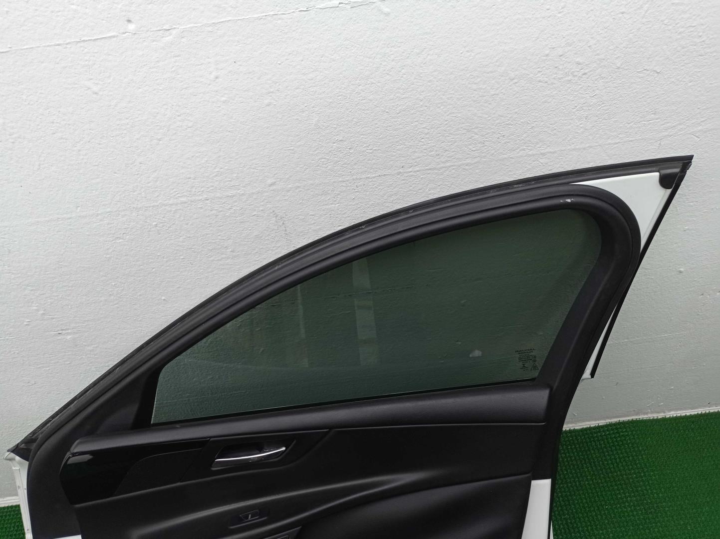 Ручка двери передней наружная правая