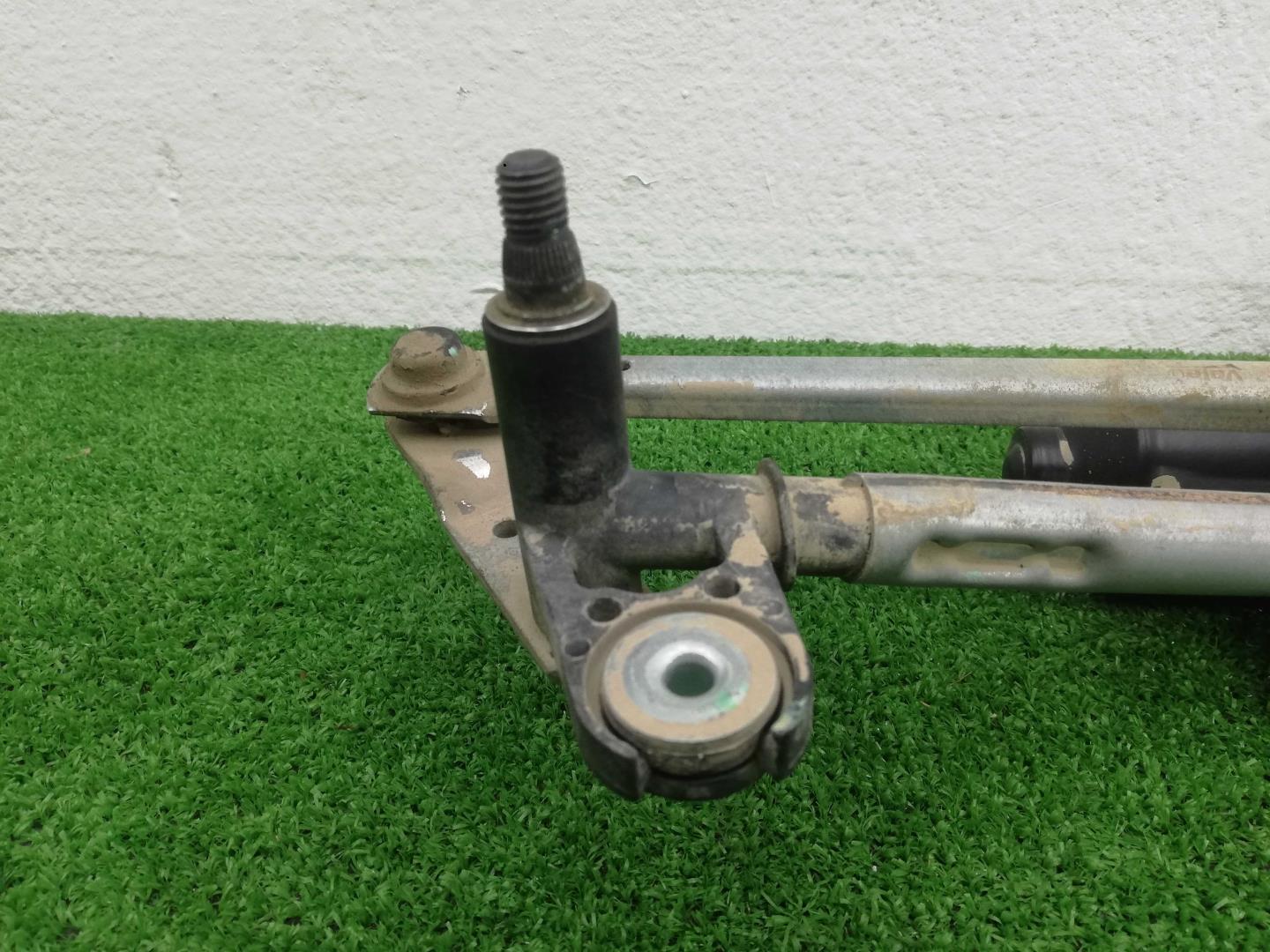 Трапеция стеклоочистителей