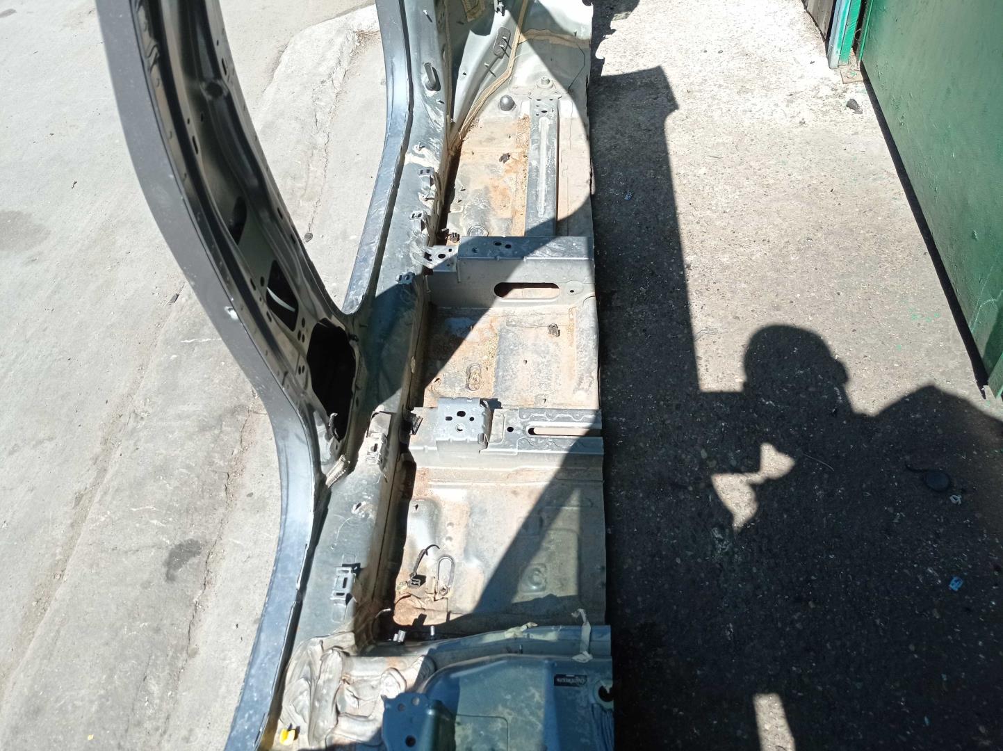 Кузовной элемент