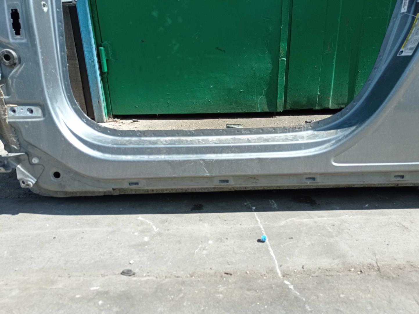 Кузовной элемент