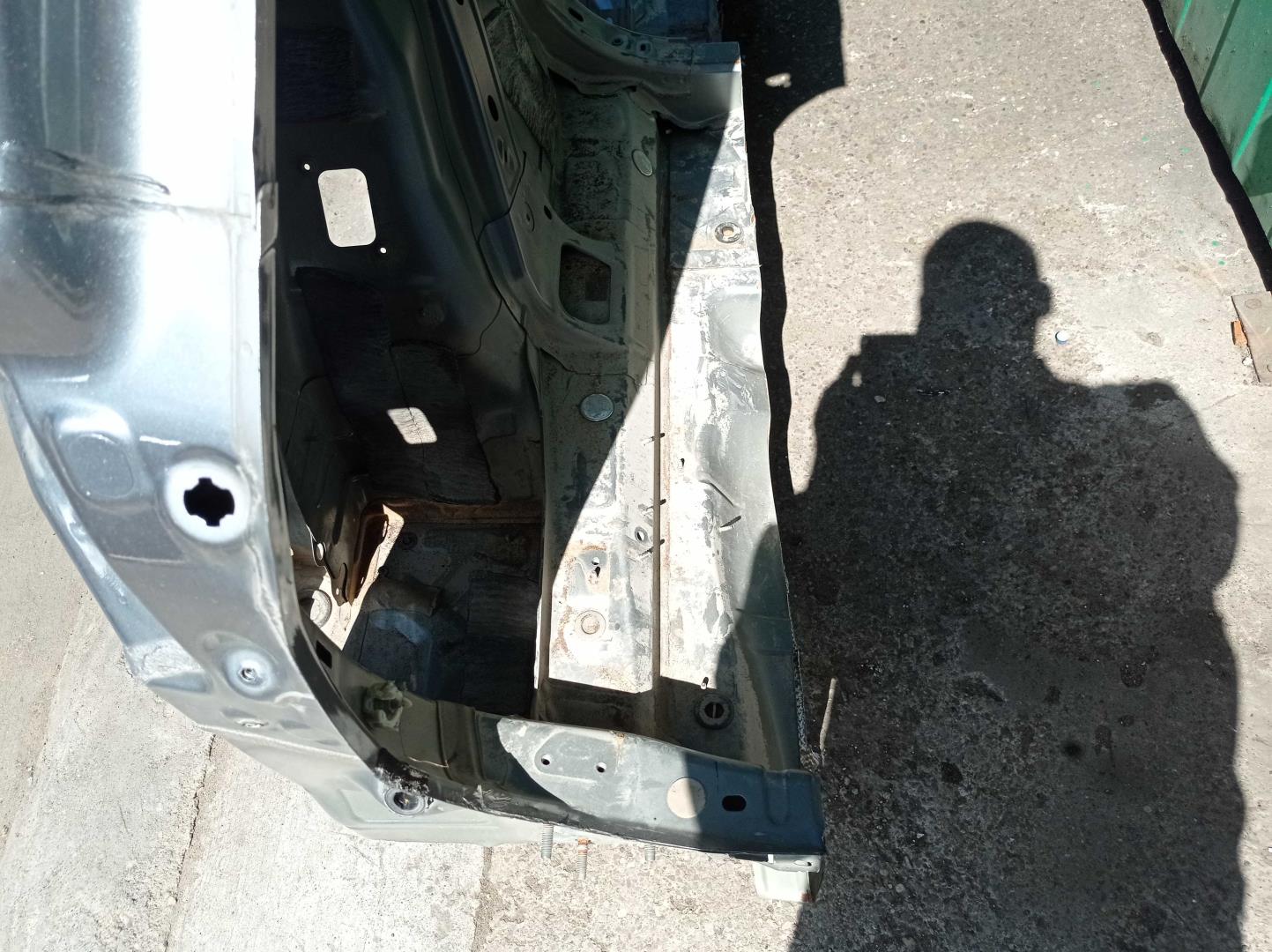 Кузовной элемент