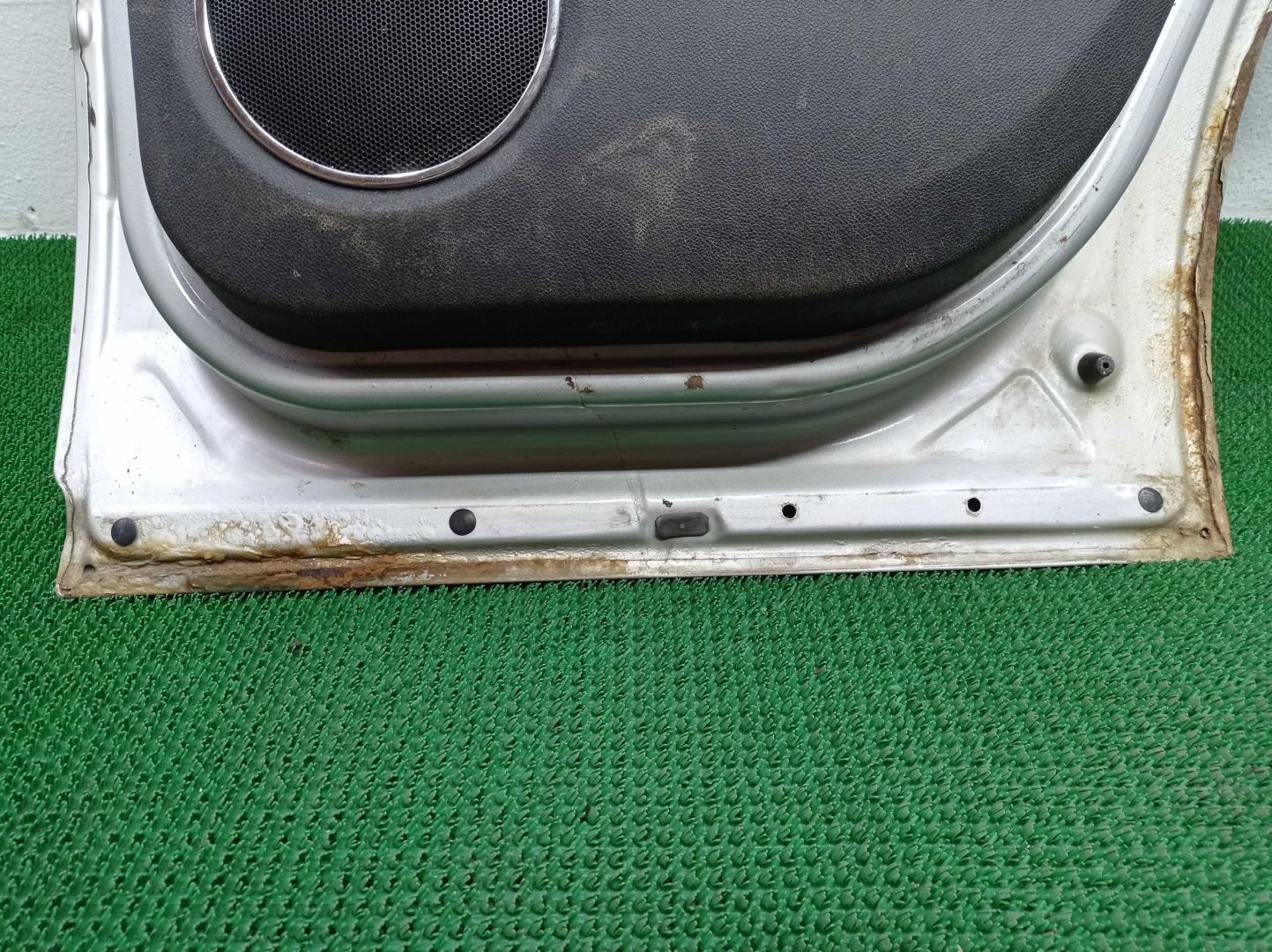 Стеклоподъемник электр. задний правый