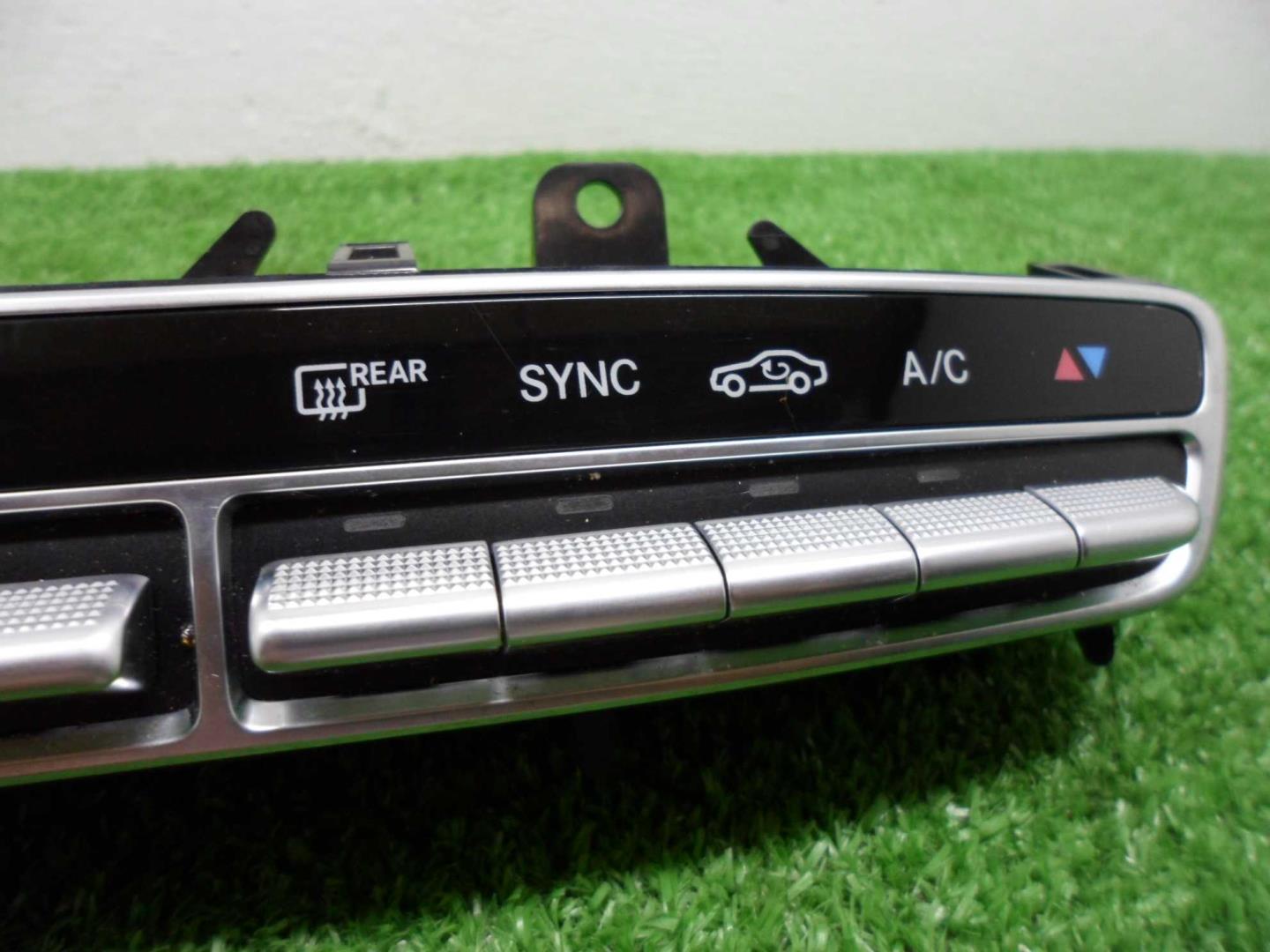 Переключатель отопителя