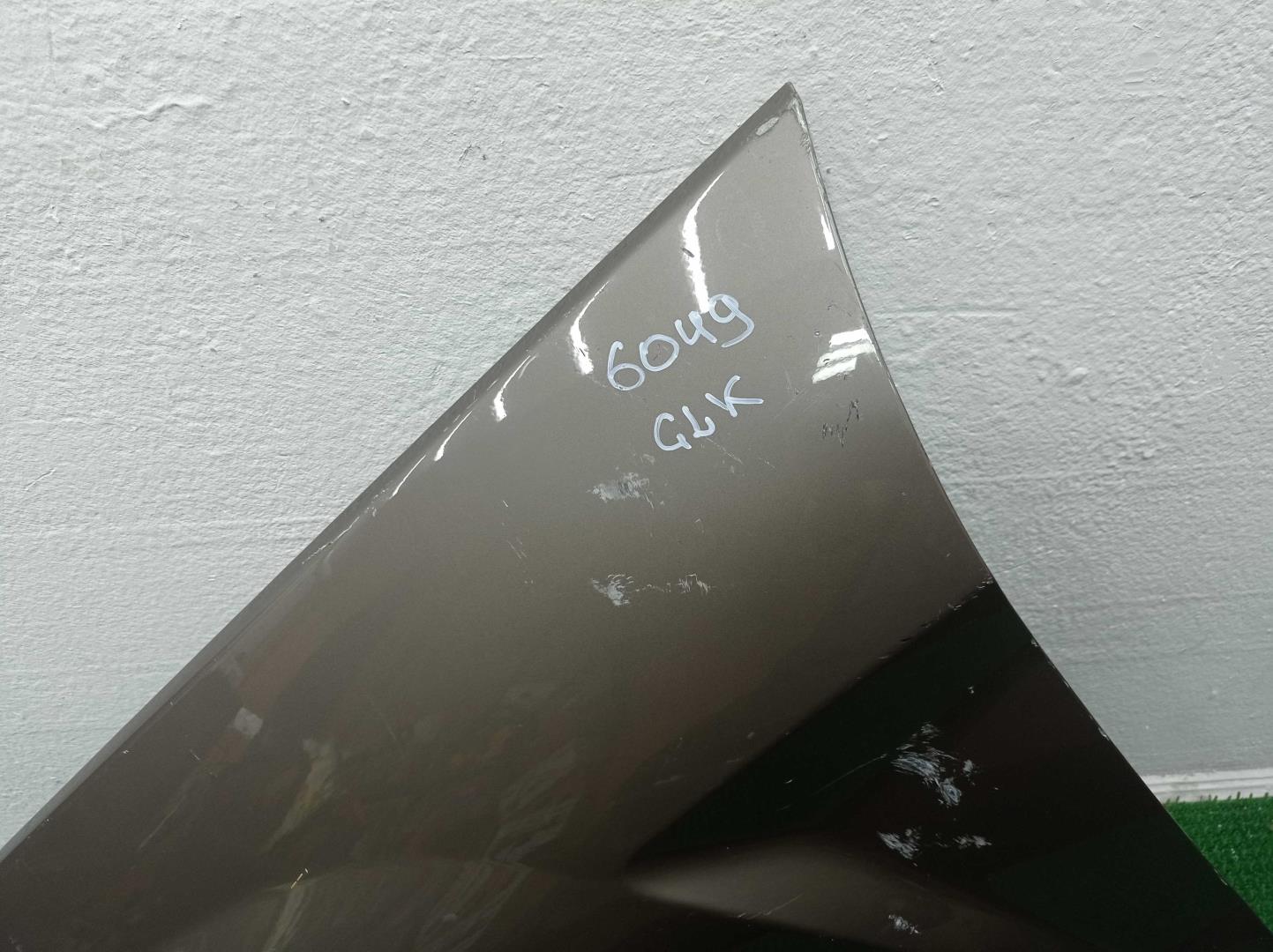 Крыло переднее левое