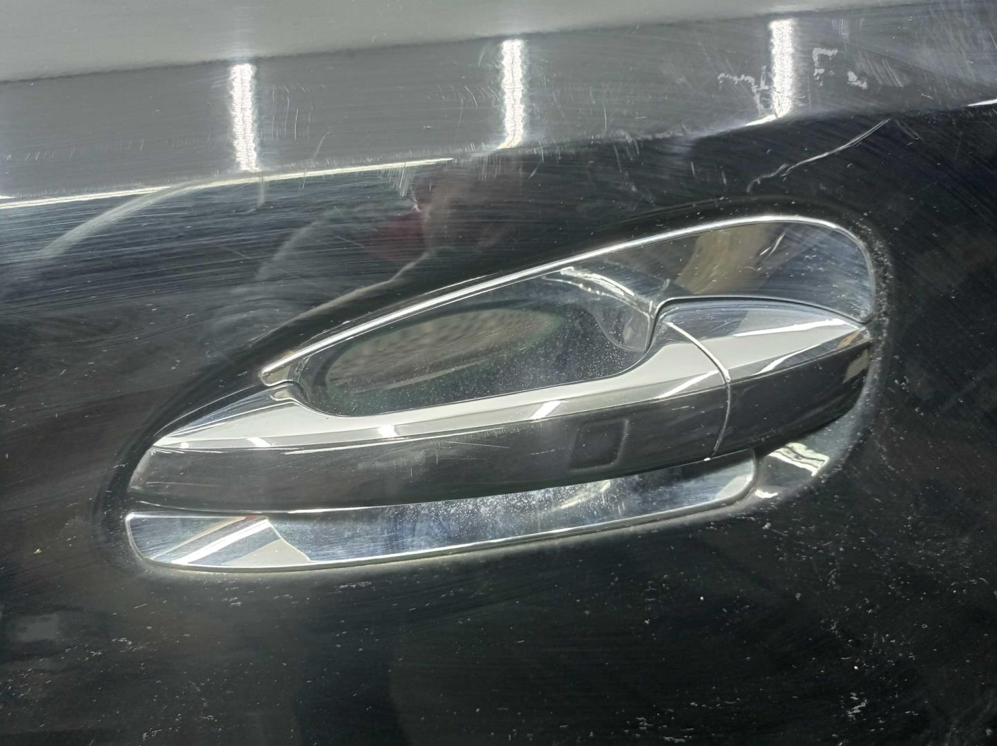 Дверь задняя левая