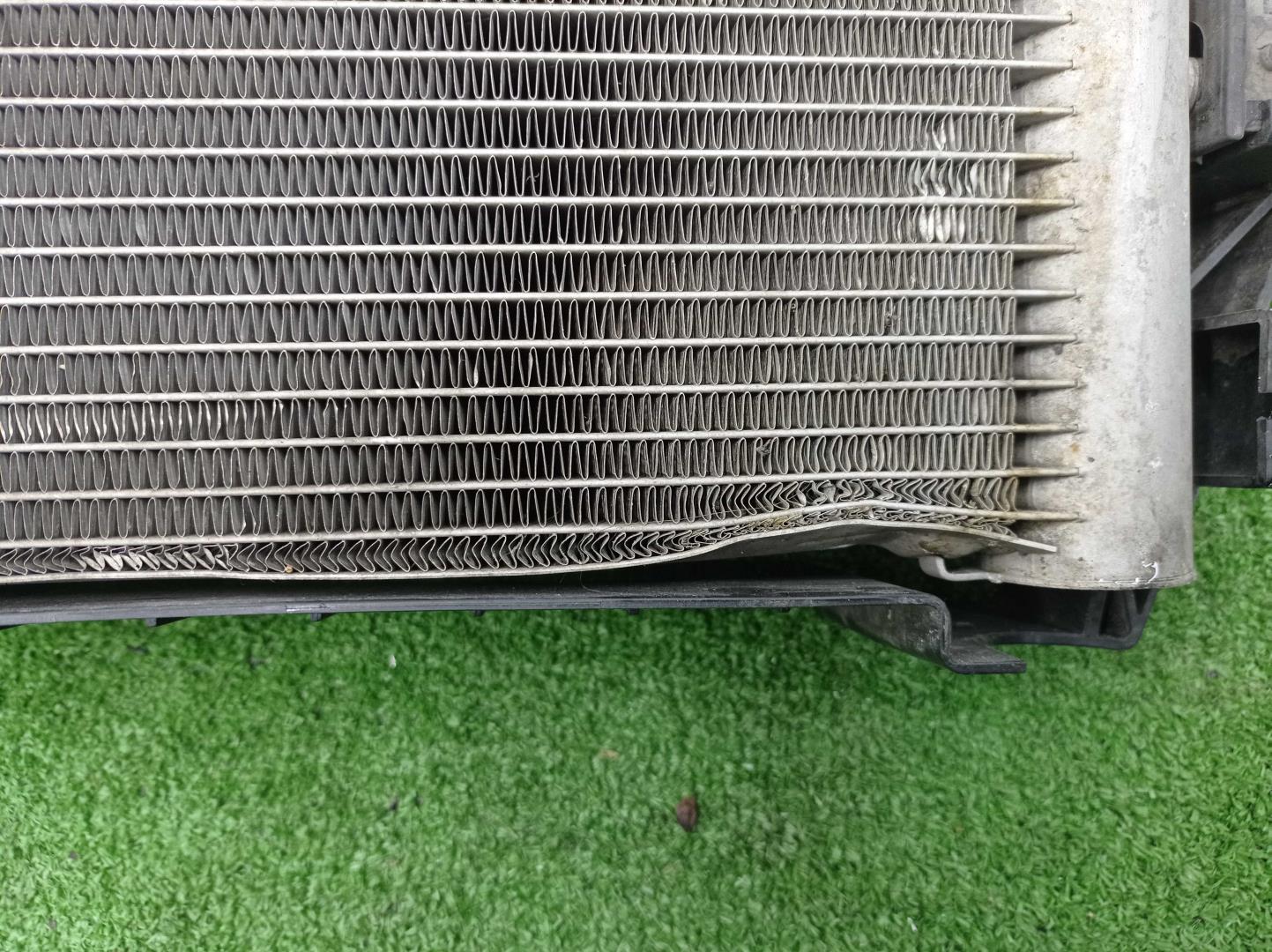 Радиатор охлаждения двигателя основной