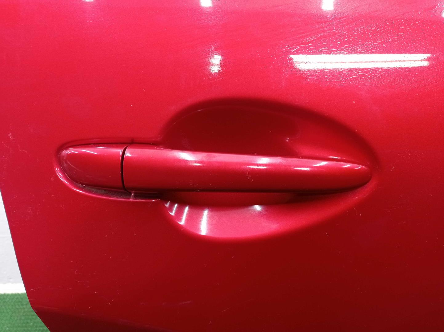 Стекло двери задней правой