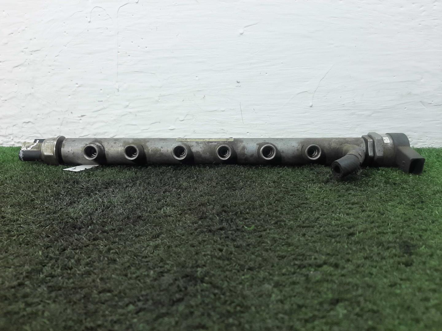 Рейка топливная (рампа)