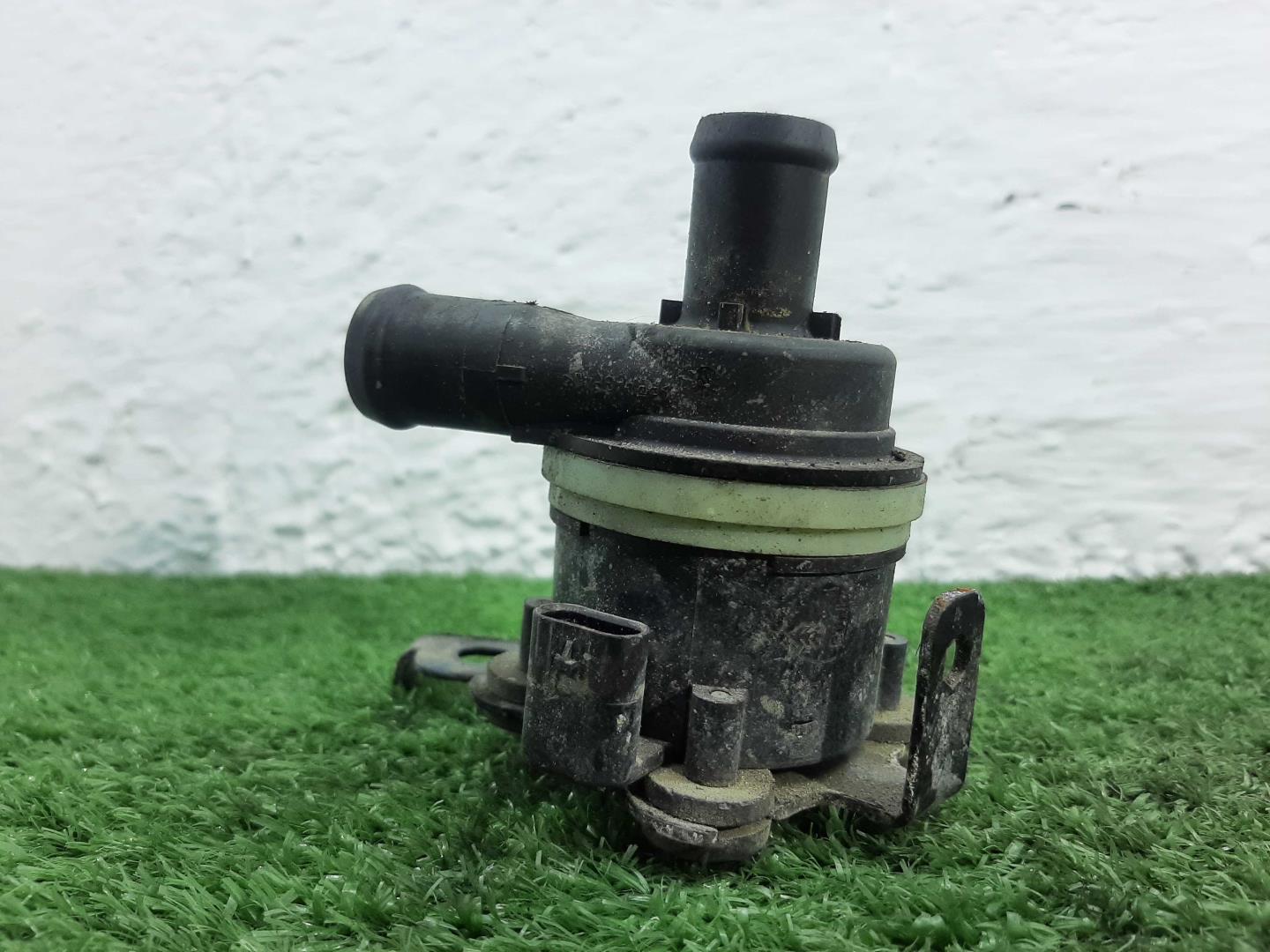 Насос электрический (доп.помпа)