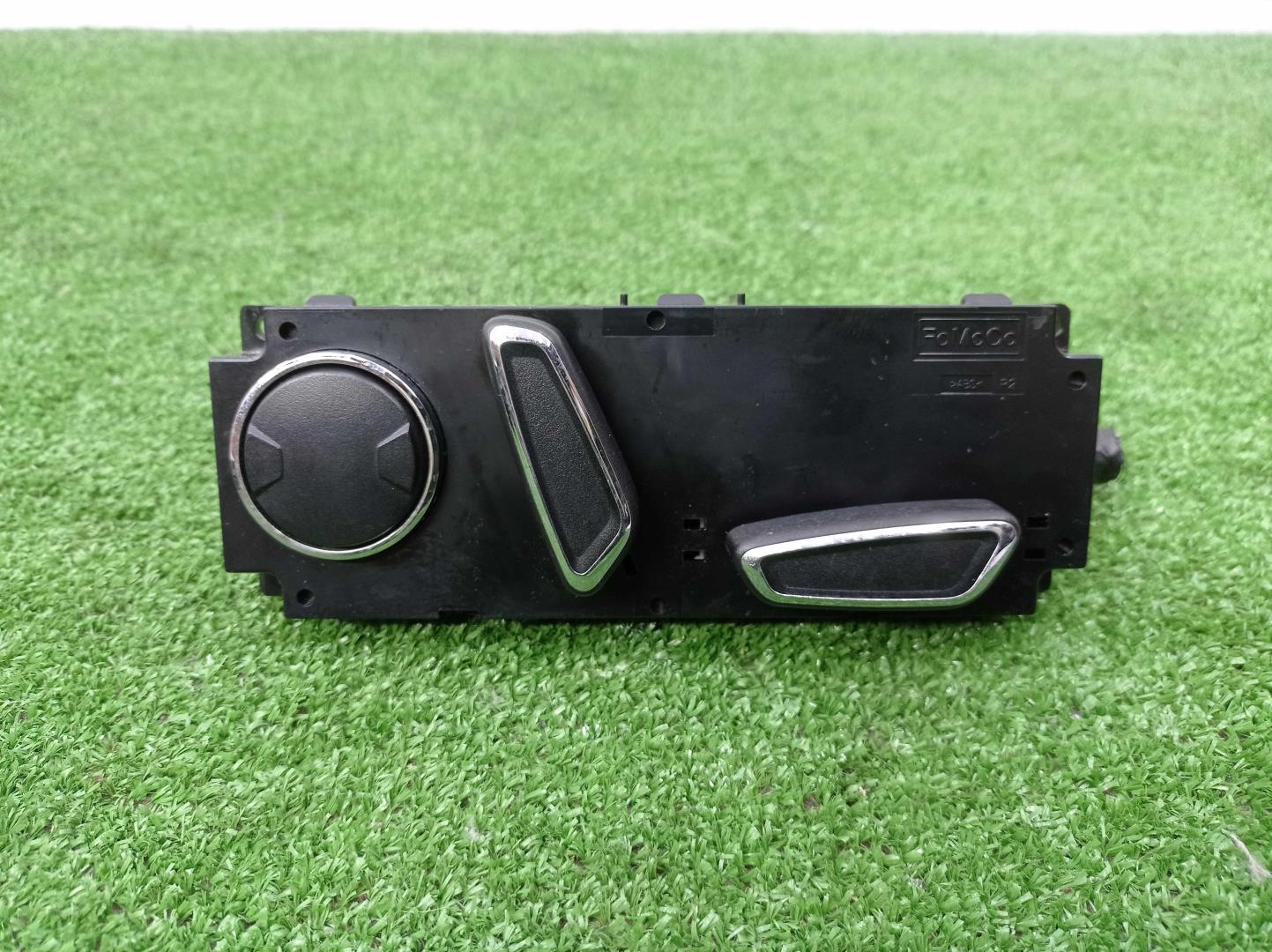 Переключатель регулировки сиденья