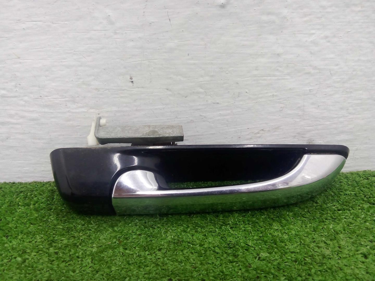 Ручка двери задней наружная правая