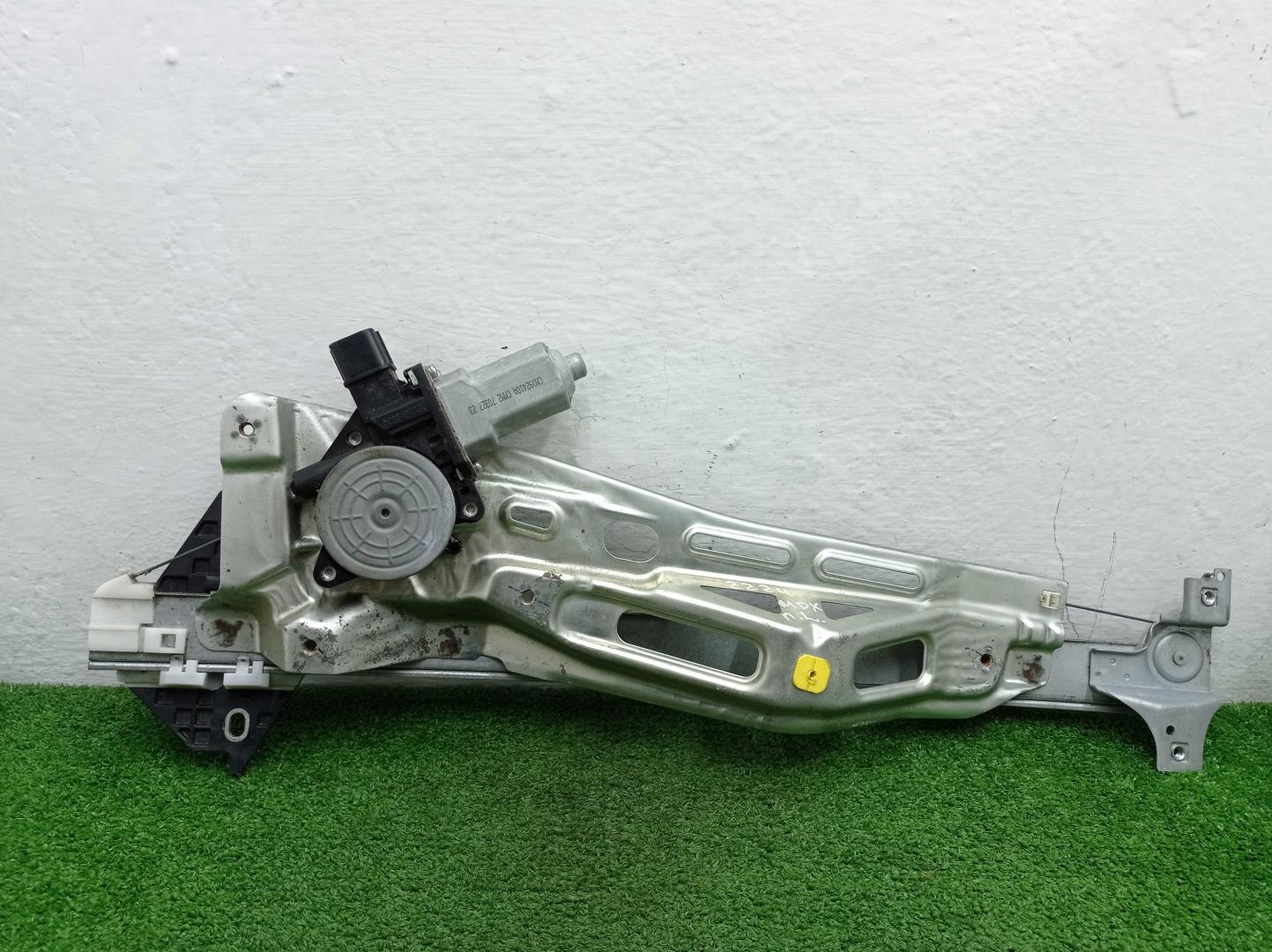 Стеклоподъемник электр. передний левый