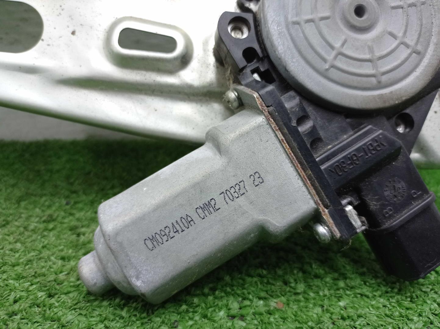 Стеклоподъемник электр. передний левый