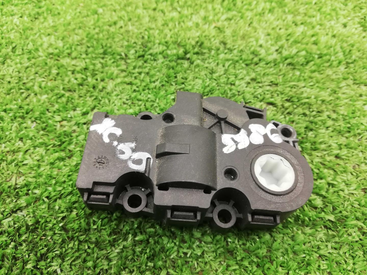 Моторчик заслонки печки