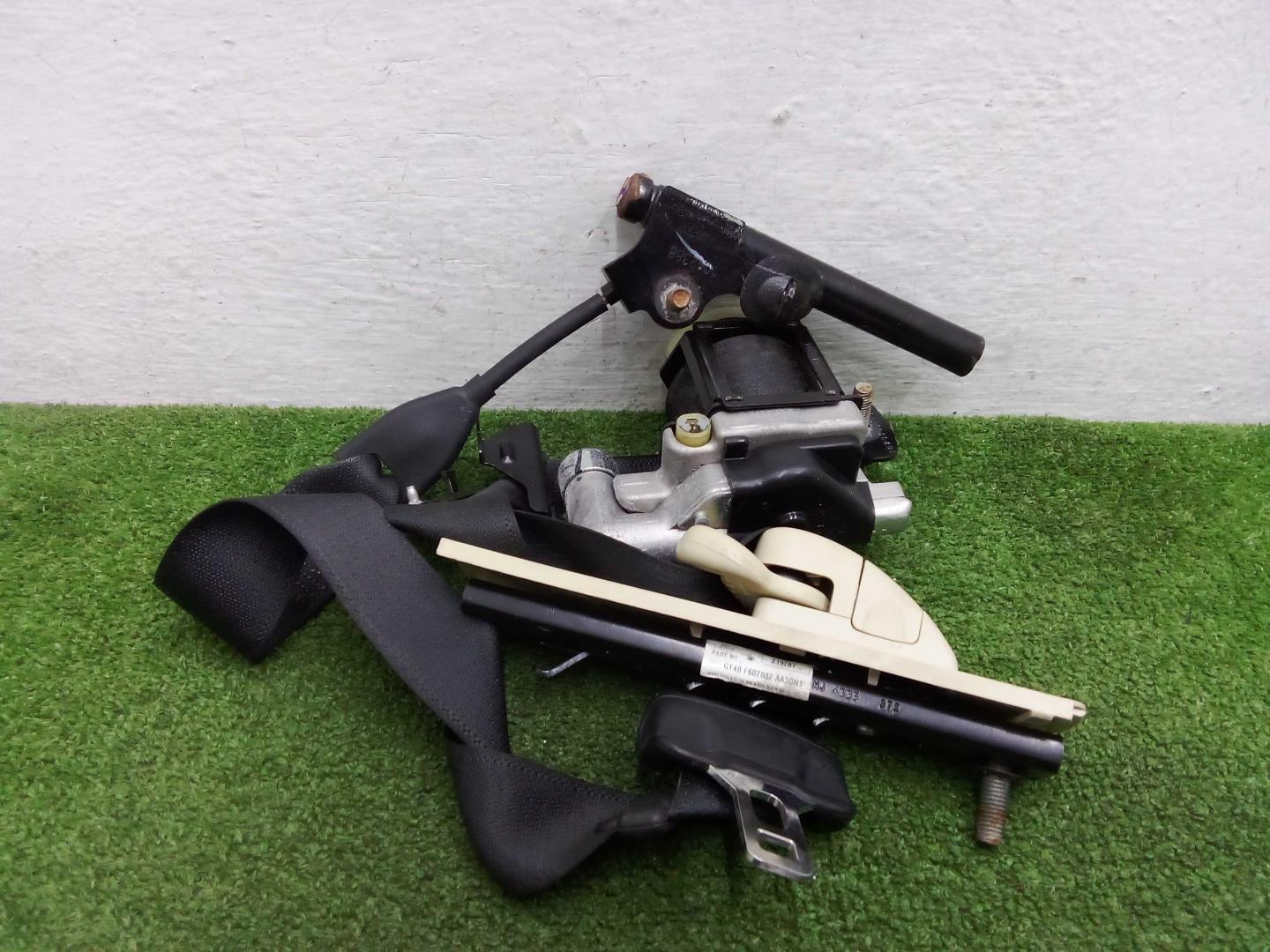 Ремень безопасности