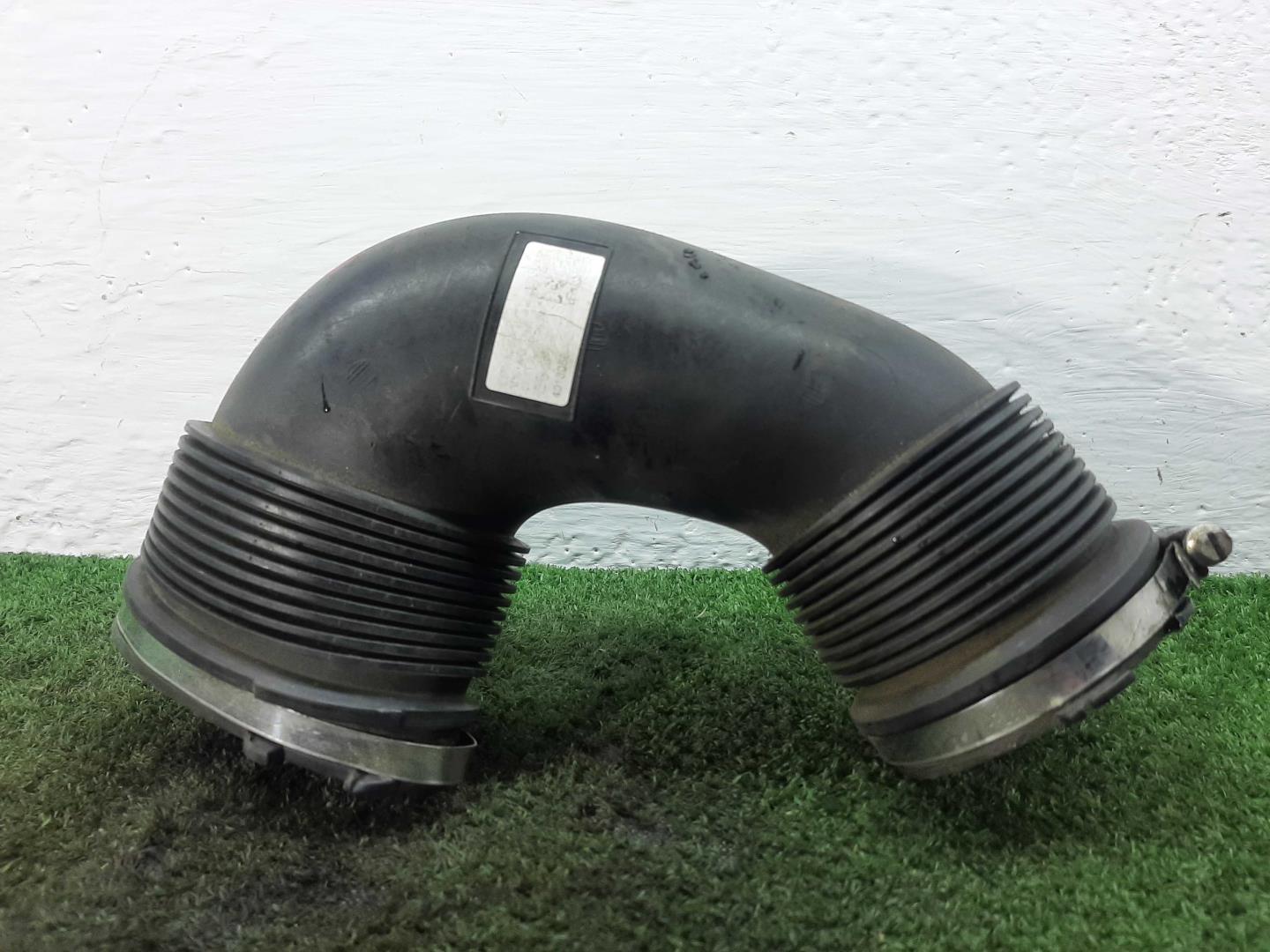 Патрубок воздушного фильтра