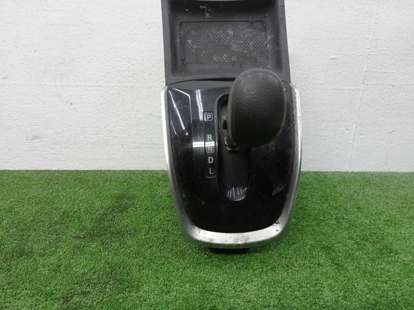 Кулиса МКПП / АКПП