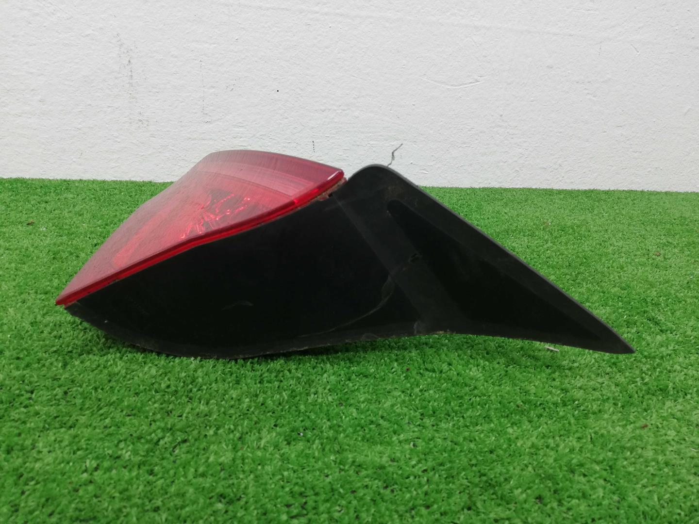 Фонарь задний внутренний правый