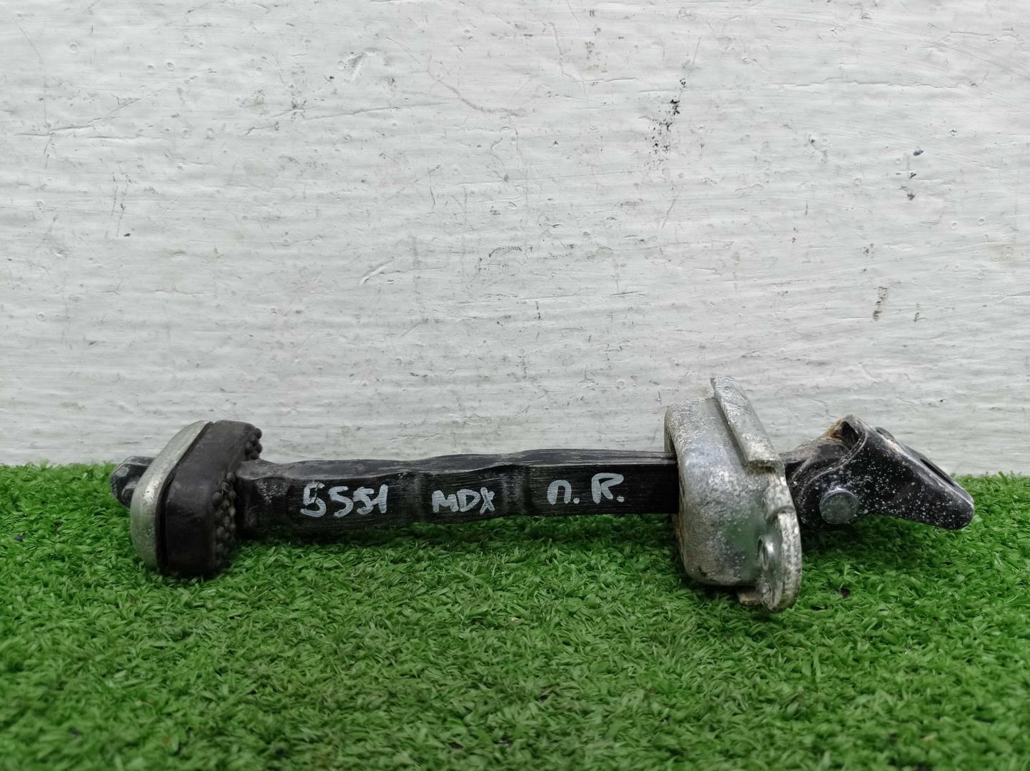 Ограничитель двери