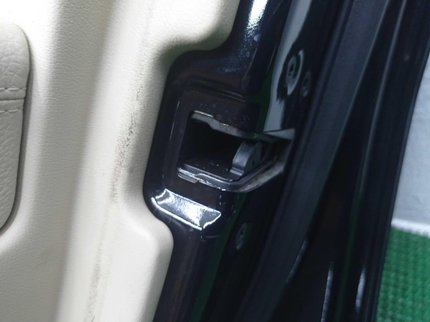 Дверь передняя правая