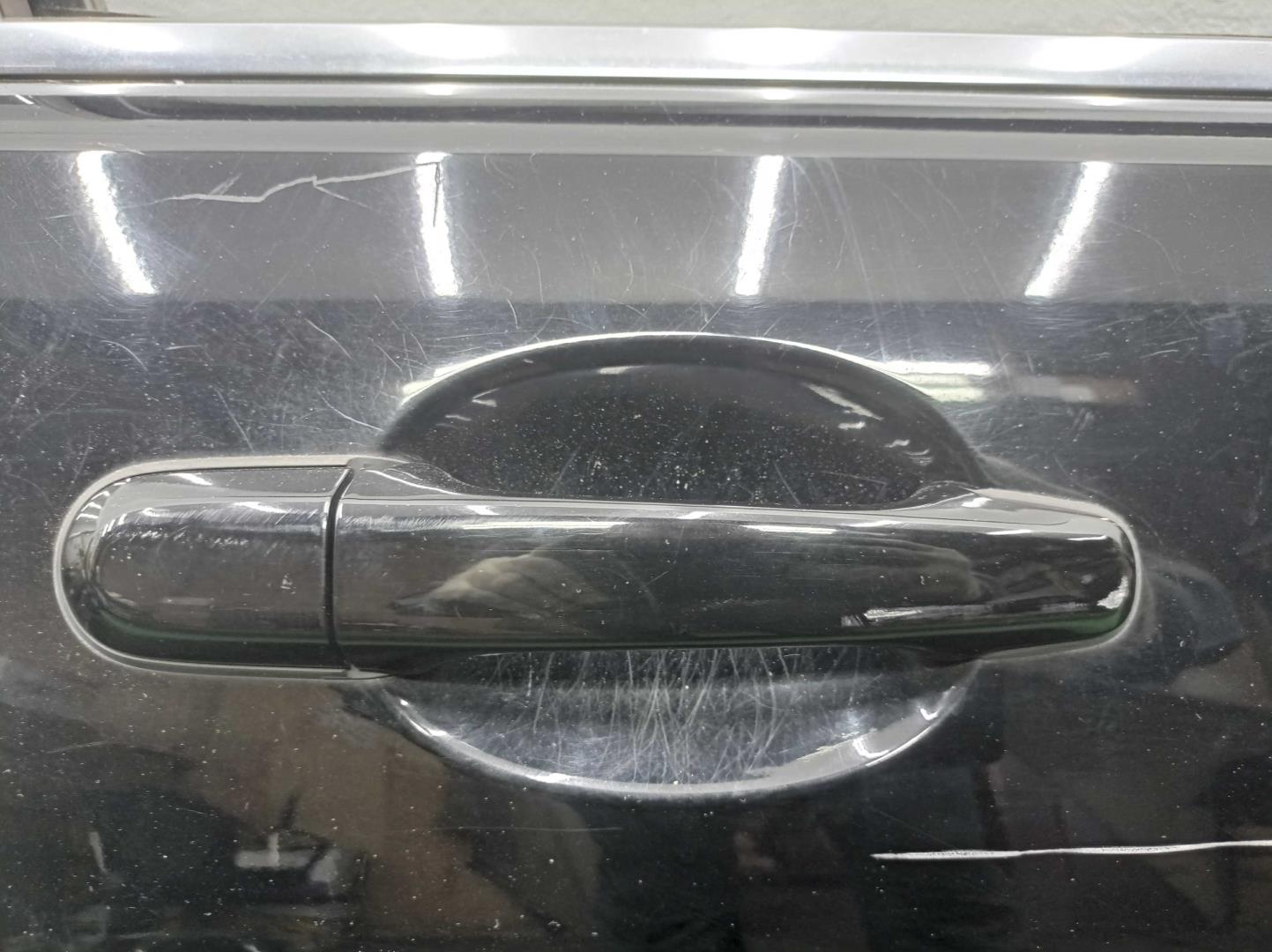 Дверь передняя правая