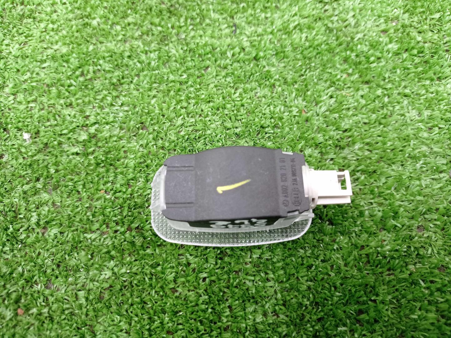 Плафон салонный