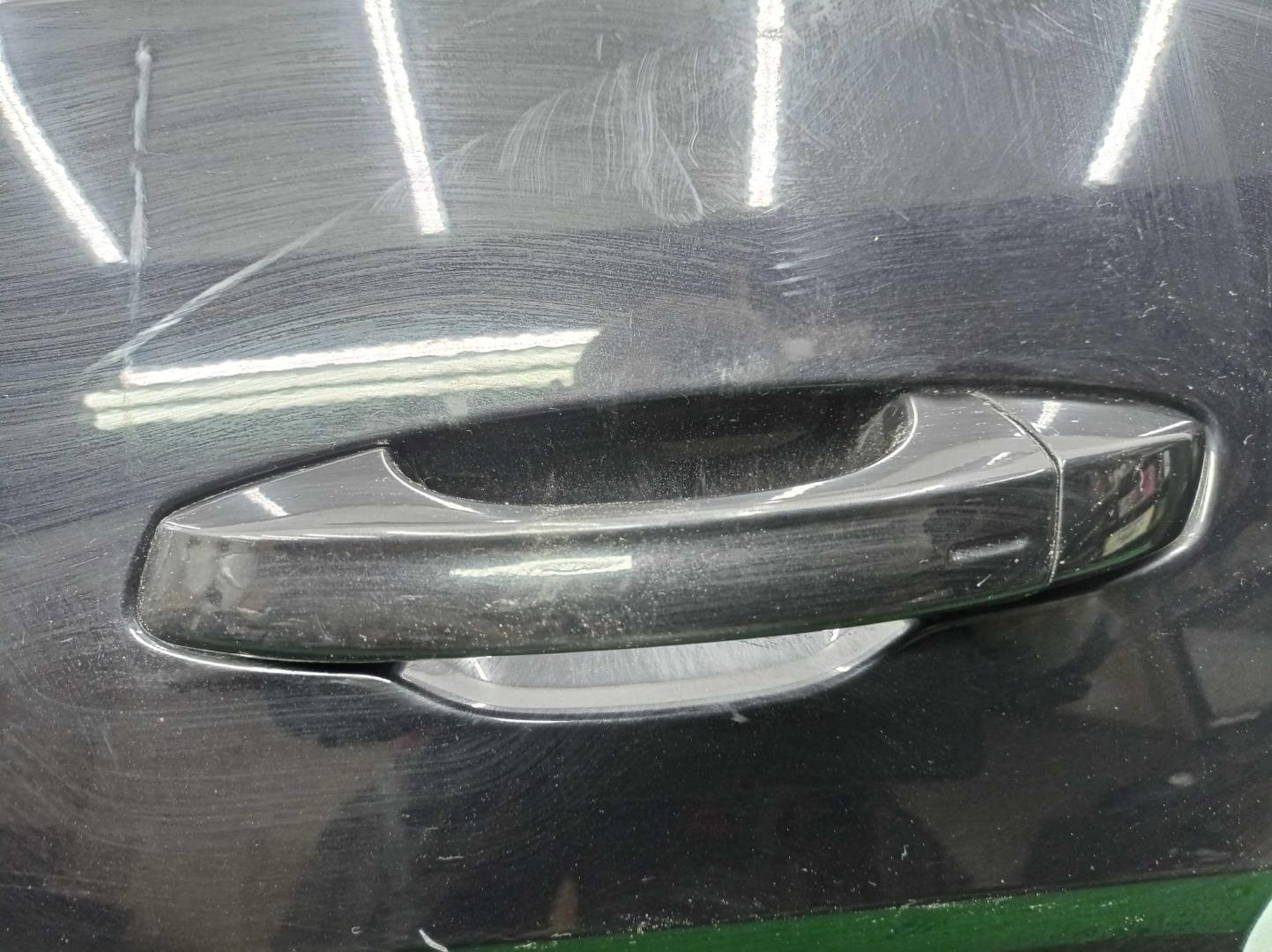 Дверь передняя левая