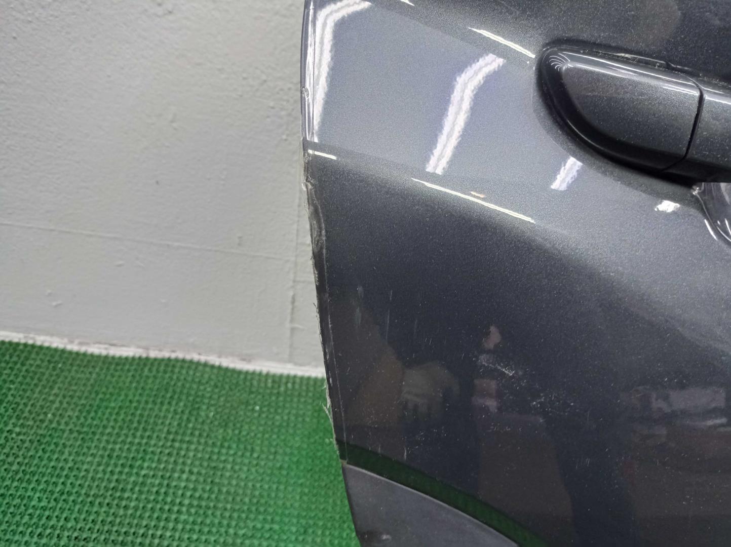 Замок двери задней правой