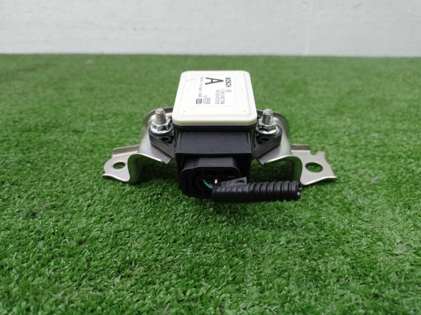 Датчик ускорения