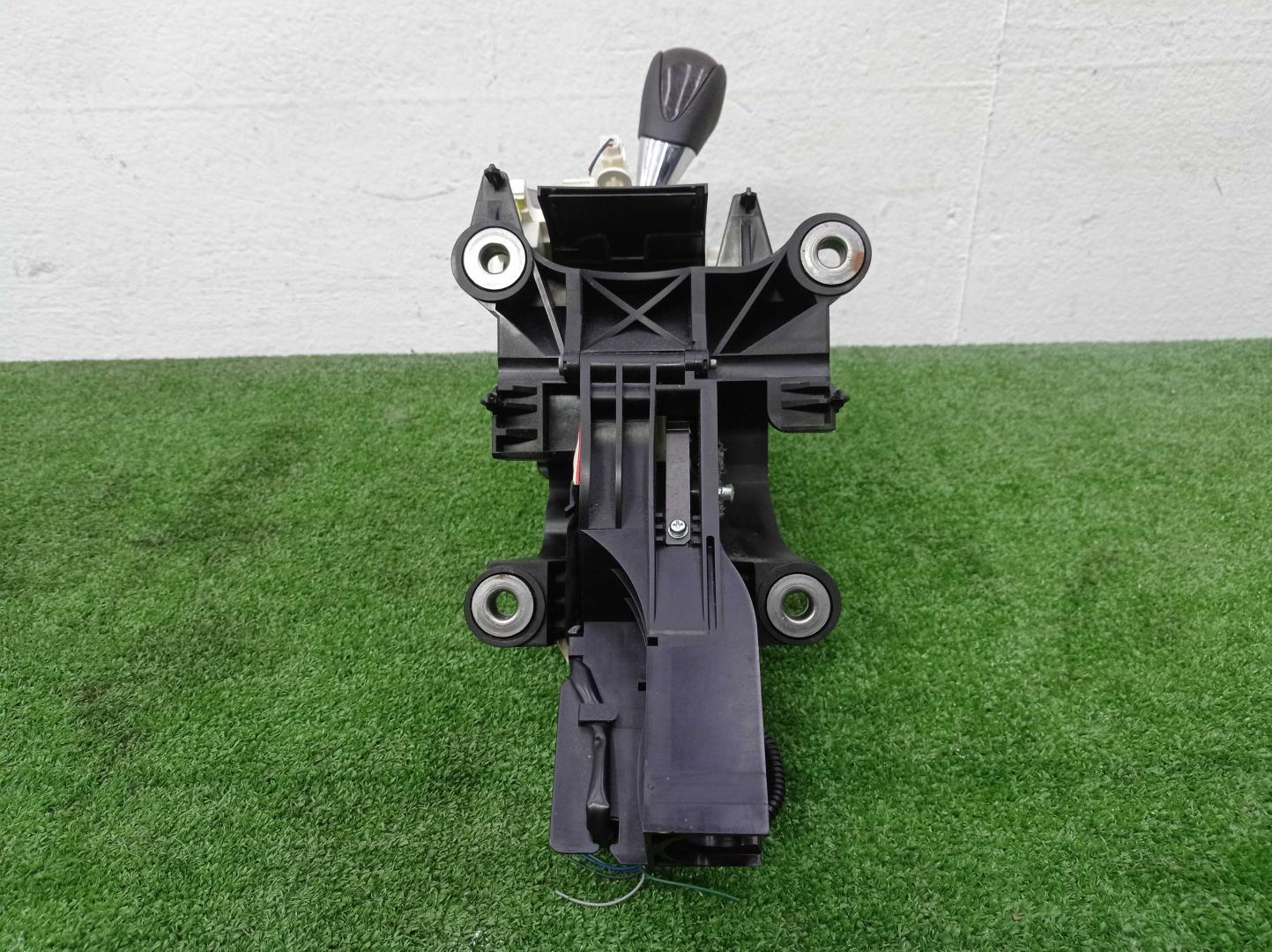 Кулиса МКПП / АКПП