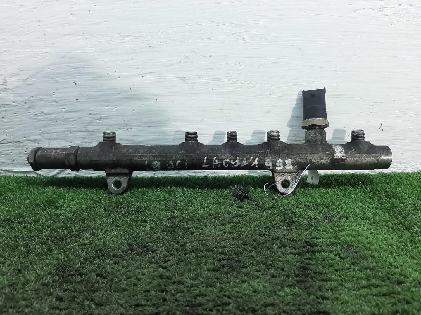 Рейка топливная (рампа)