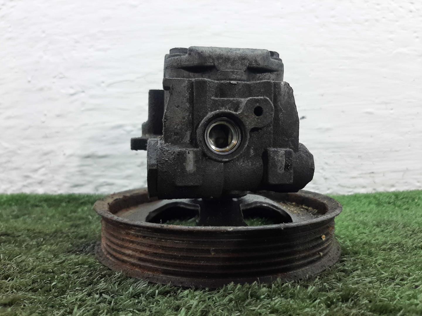 Насос ГУР (гидроусилитель руля)