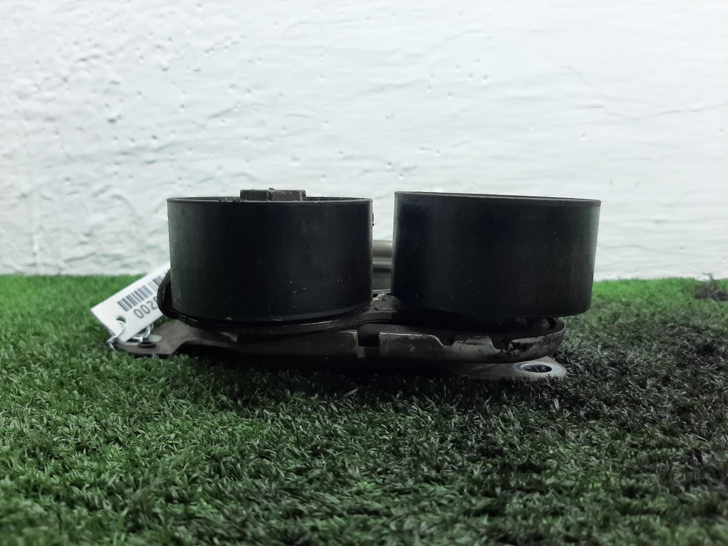 Натяжитель ремня