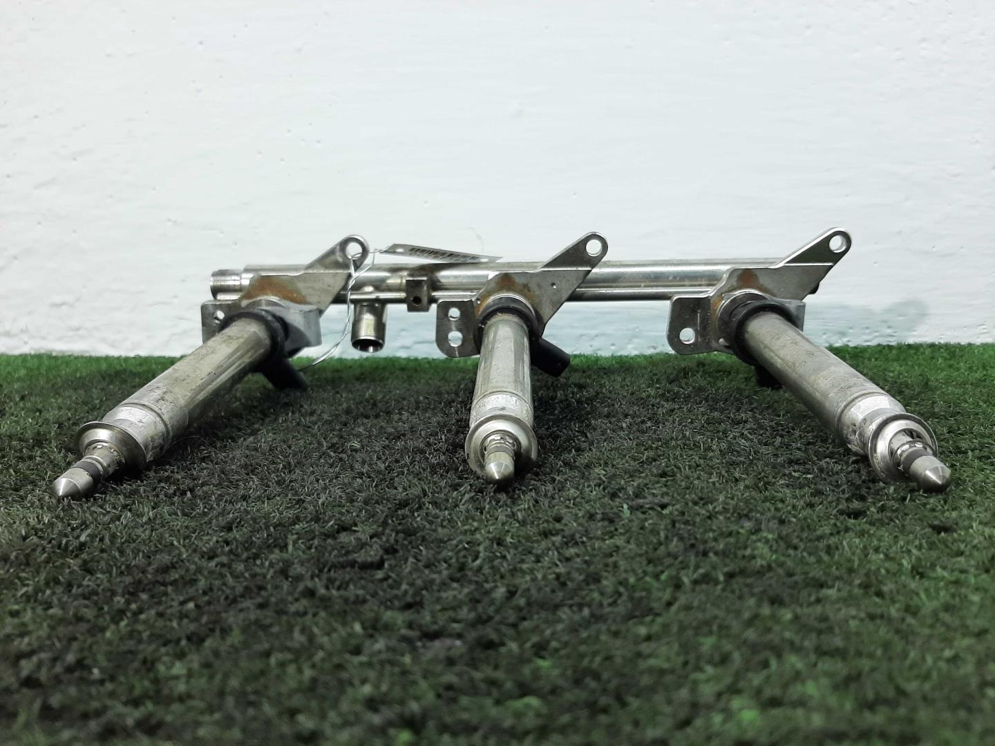 Рейка топливная (рампа)