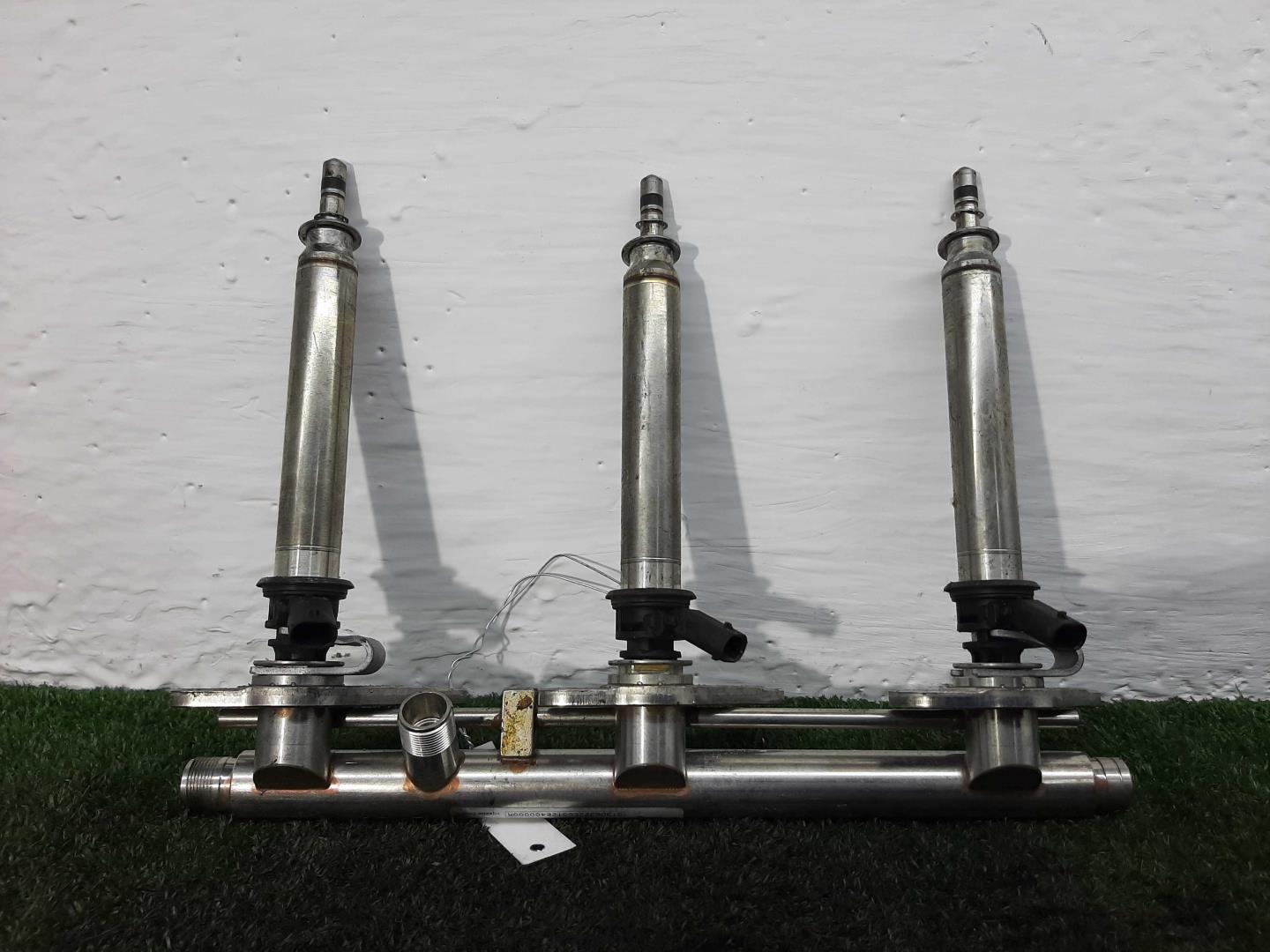 Рейка топливная (рампа)