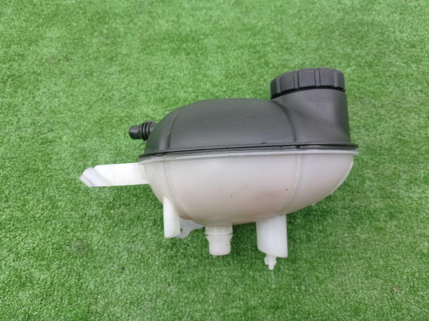 Бачок расширительный