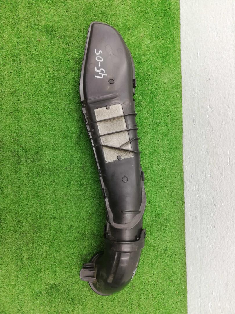 Патрубок воздушного фильтра