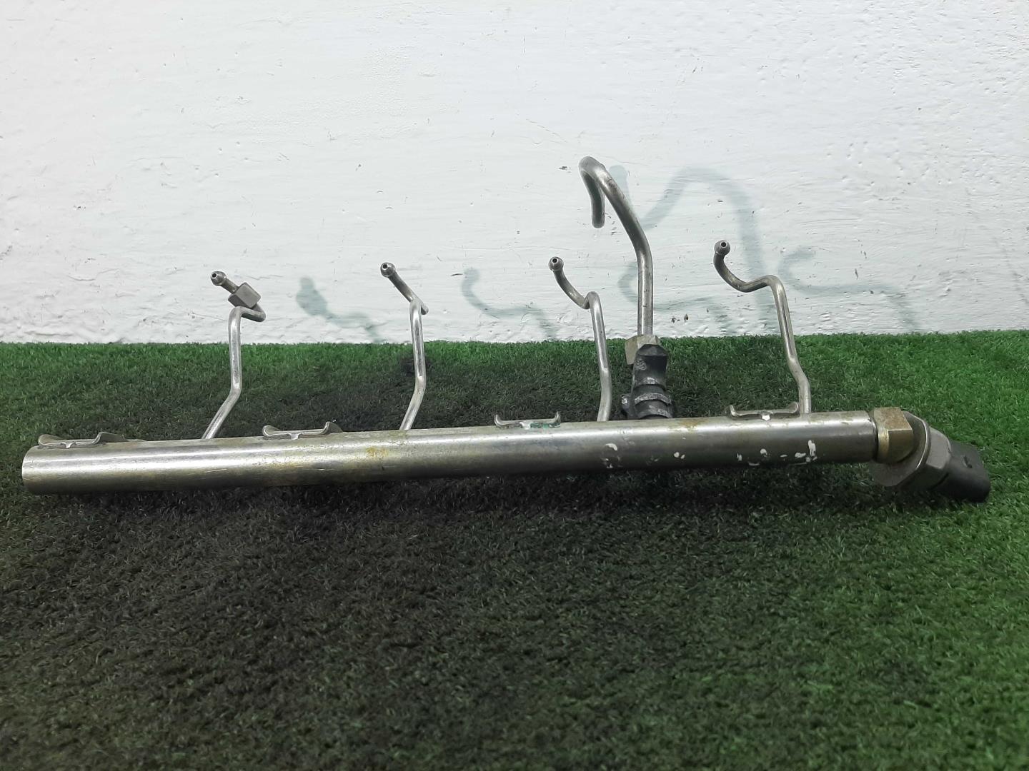 Рейка топливная (рампа)