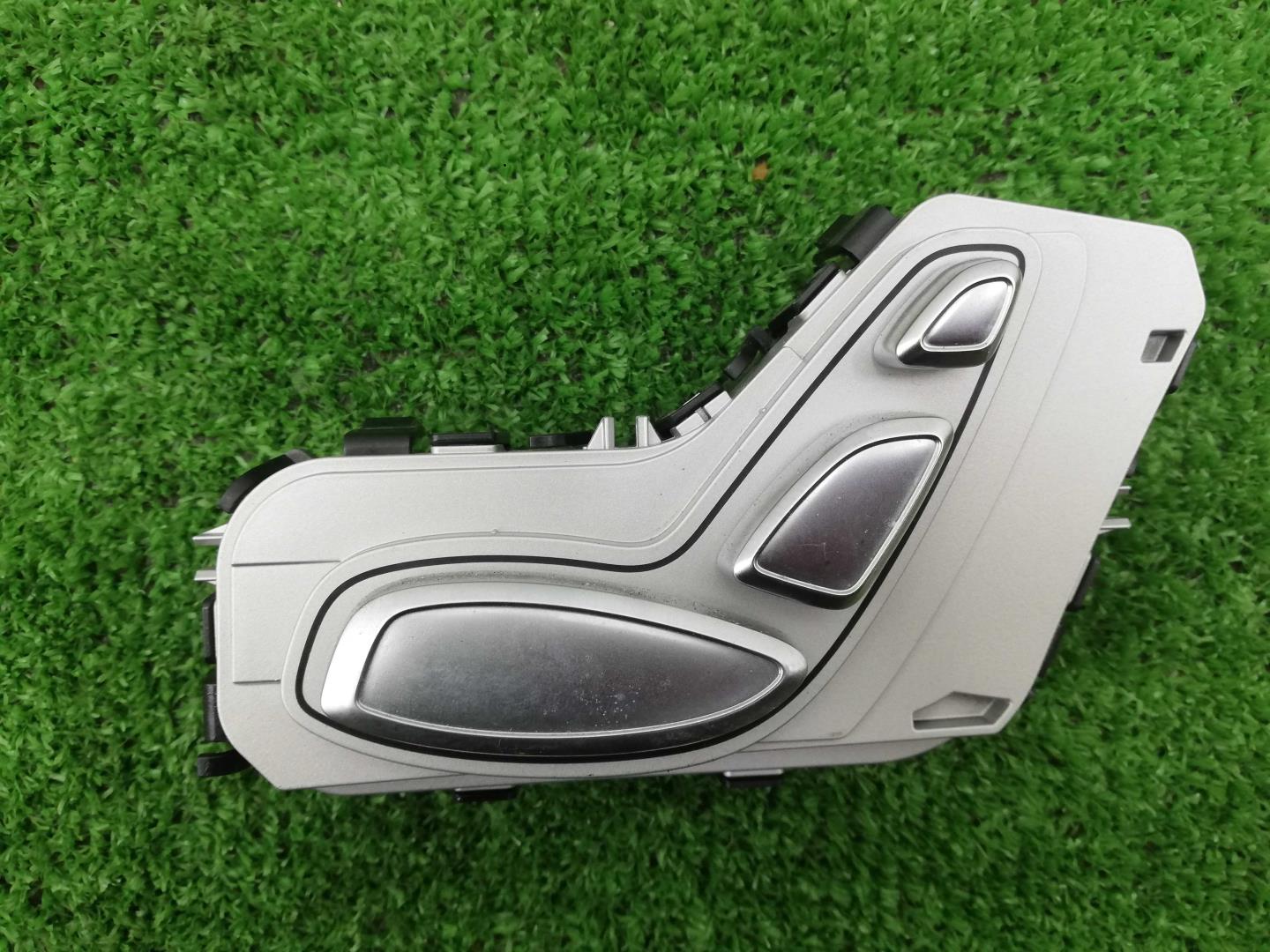 Переключатель регулировки сиденья