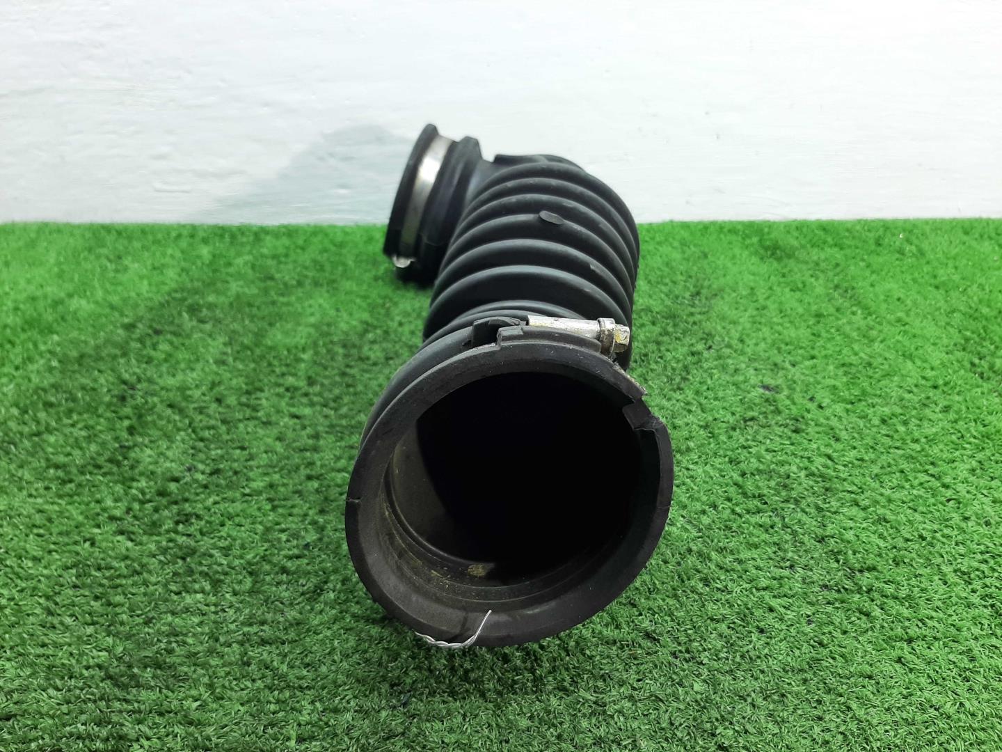 Патрубок воздушного фильтра
