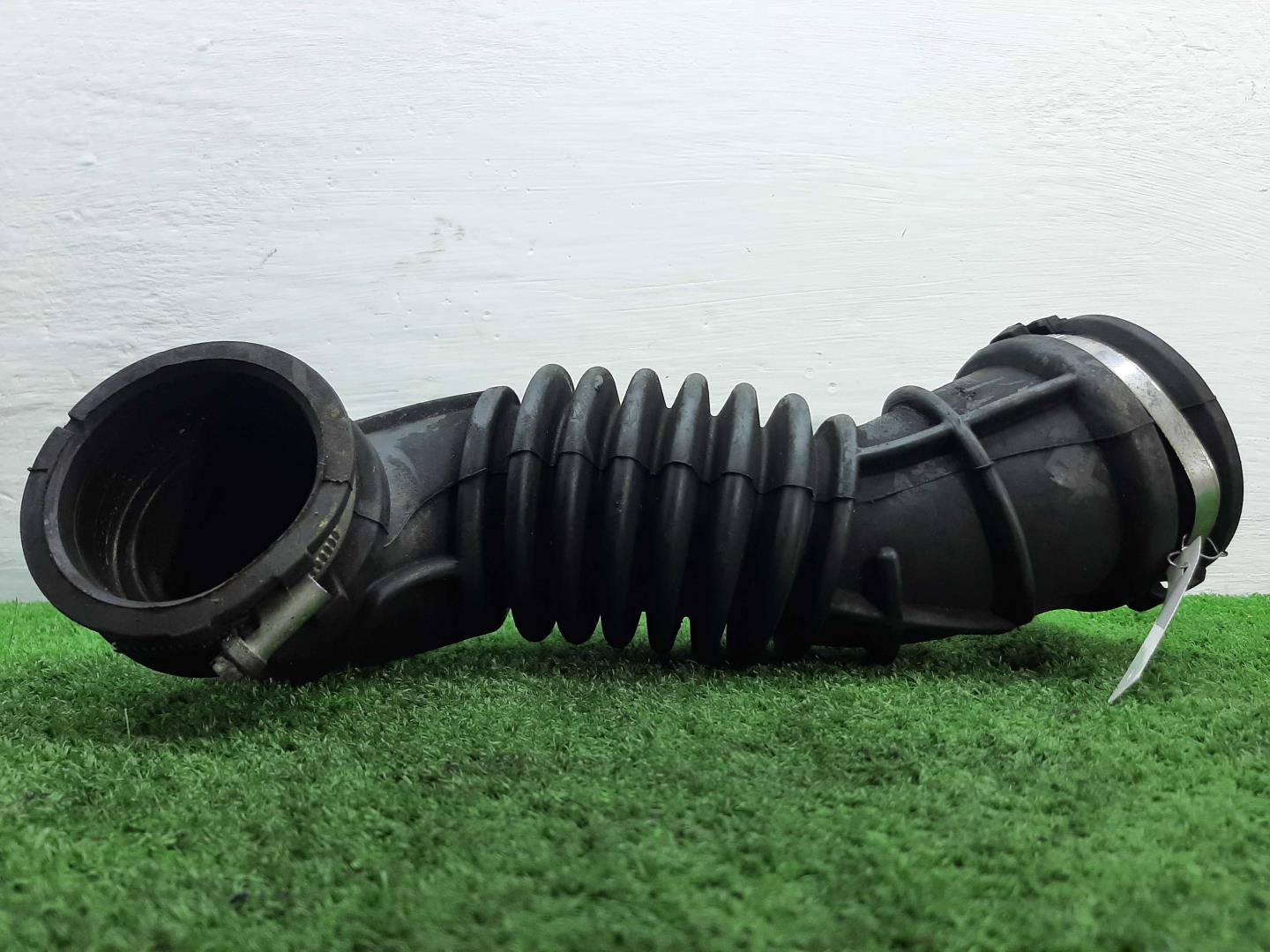 Патрубок воздушного фильтра