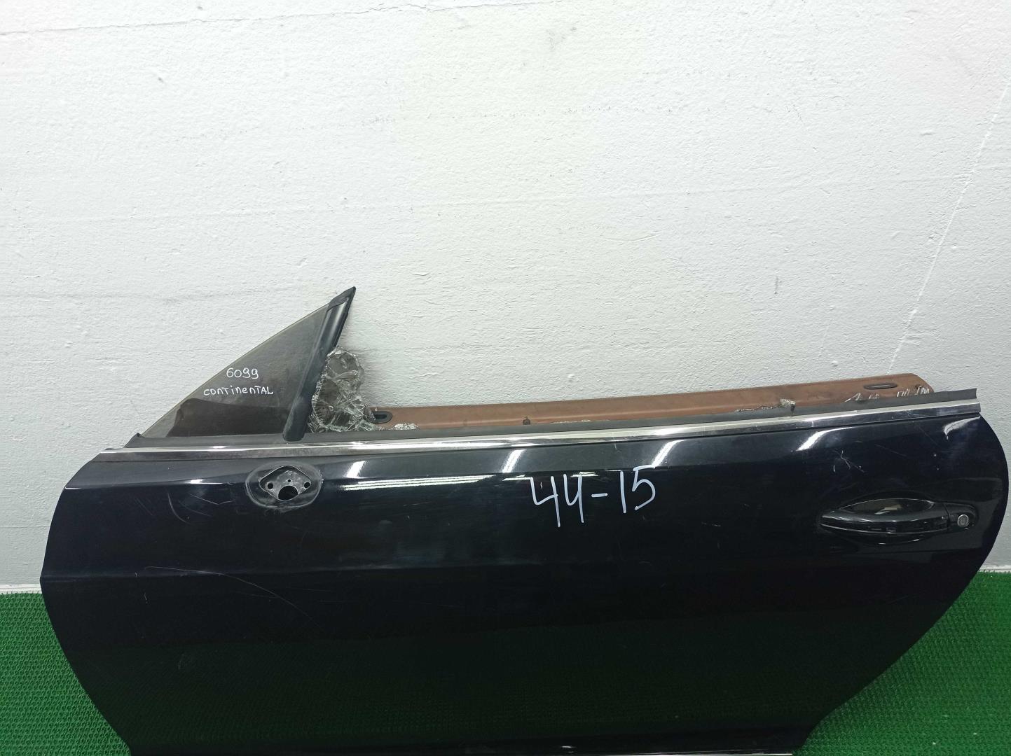 Дверь передняя левая