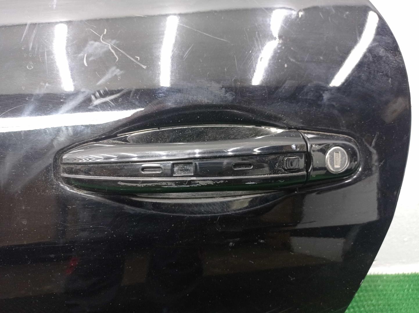 Дверь передняя левая