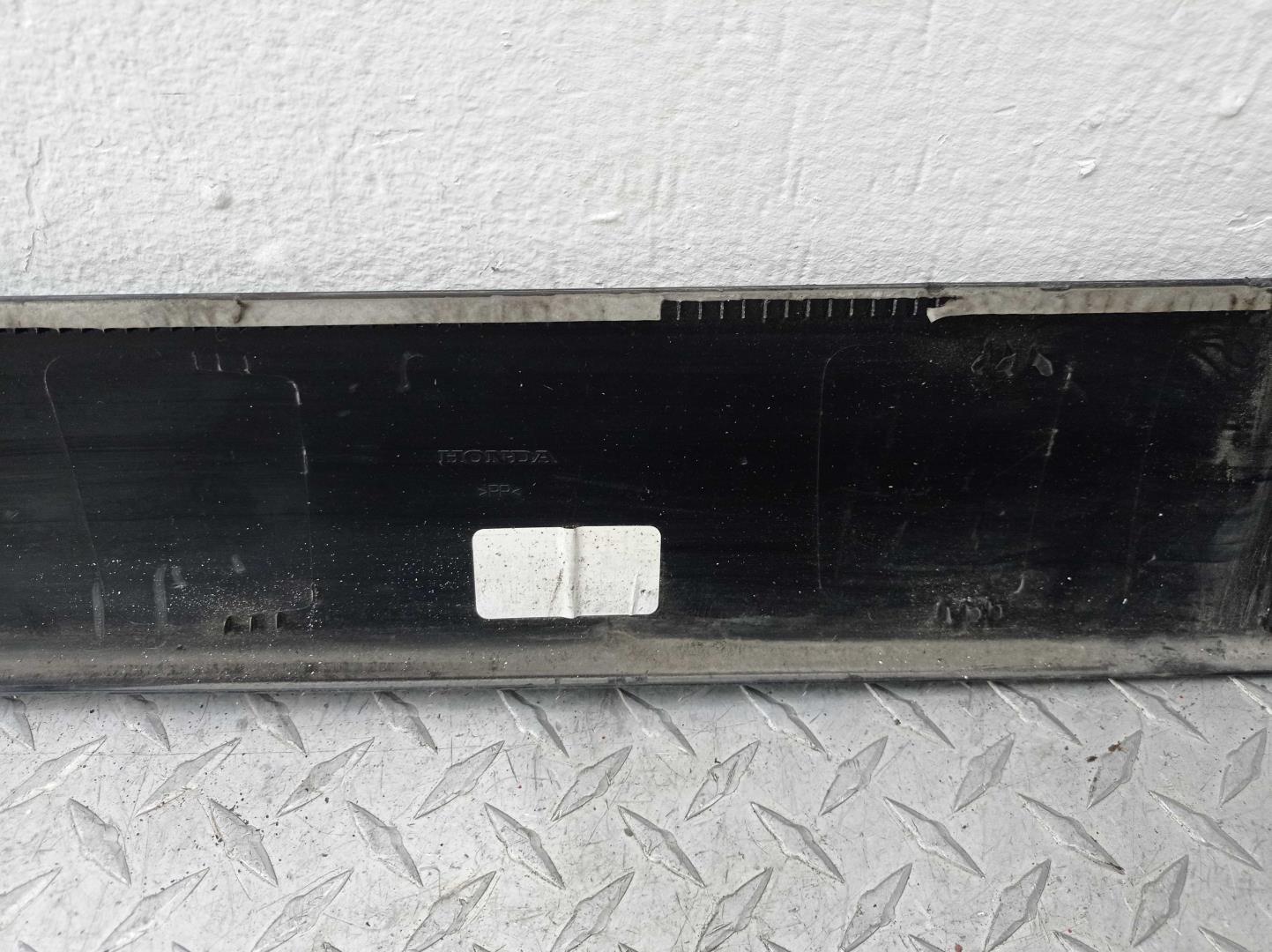 Накладка (кузов наружные)