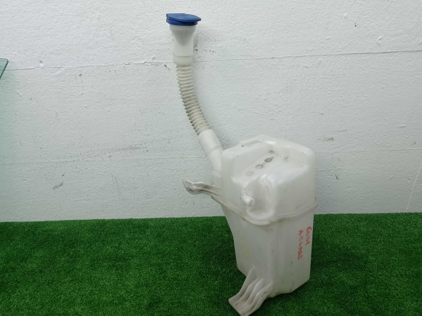 Бачок омывателя лобового стекла